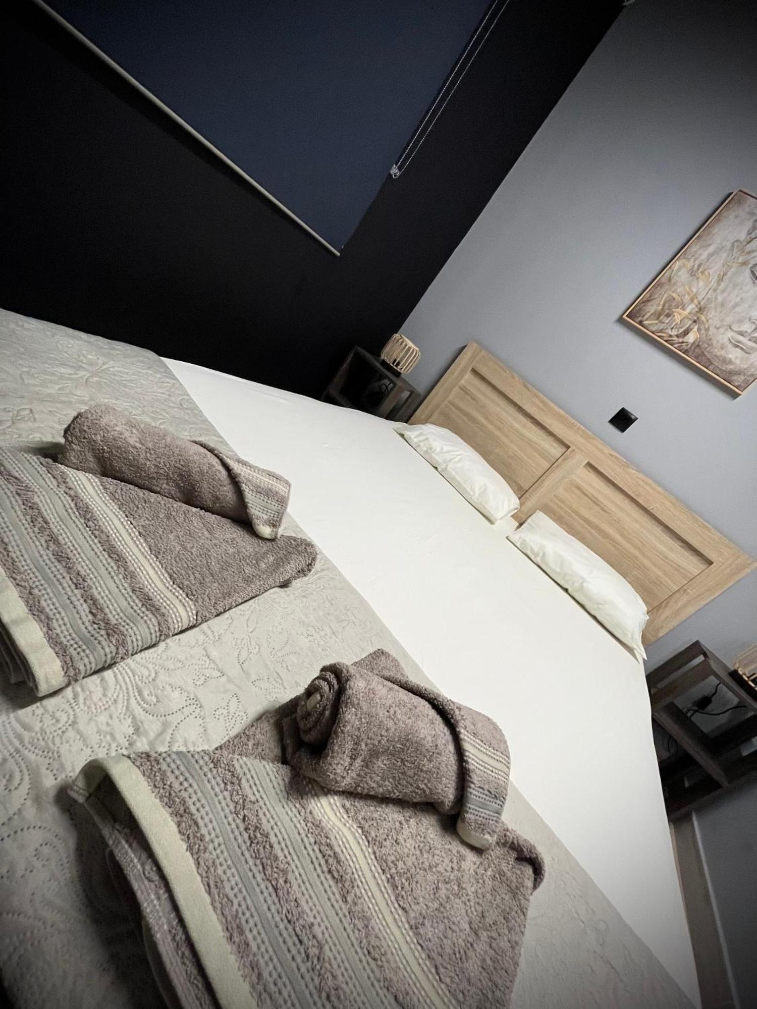 Joannas Airport Luxury Rooms Ártemida Kültér fotó